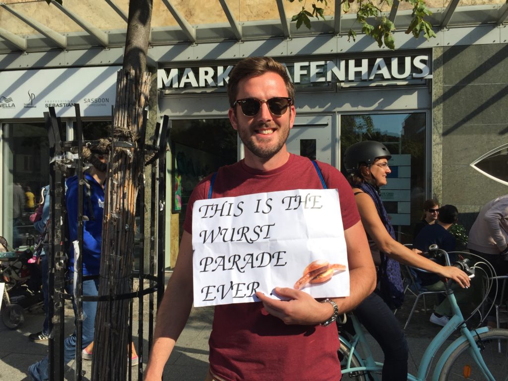 A spectator at the Berlin Marathon